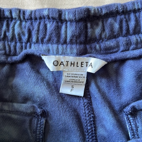 Athleta small tie dye shorts - Picture 3 of 7